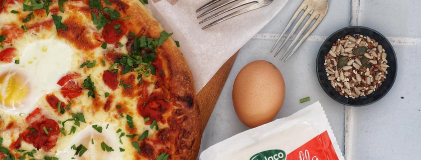 pizza shakshuka cu mozzarella Gourmet