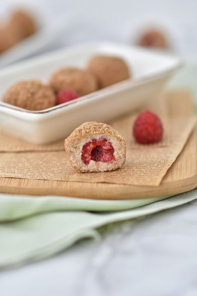 bomboane cheesecake cu cremă de brânză pufoasă Delaco