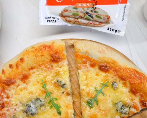 pizza quattro formaggi cu Mozzarella Gourmet