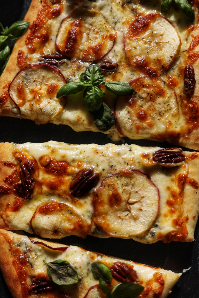 Pizza mere nuci mozzarella gourmet delaco