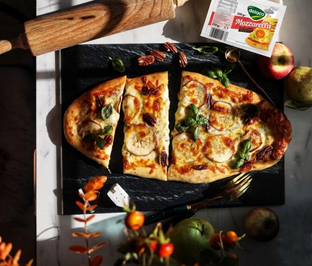 Pizza cu mere, nuci pecan și Mozzarella Gourmet