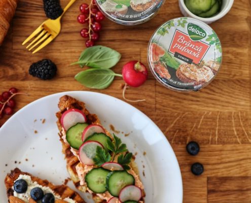 croissant waffles cu Branza Pufoasă
