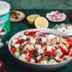 Salată de paste în stil grecesc cu telemea Delaco, roșii cherry și măsline