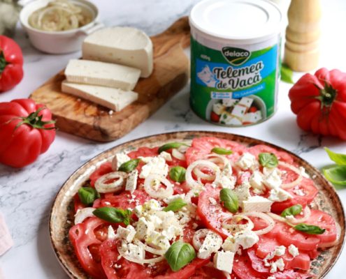 Salata de rosii cu telemea de vaca Delaco- salata de vara