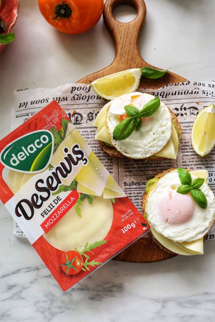 Sandwich cu avocado, ou ochi și Mozzarella DeSenviș – perfect pentru școală și muncă