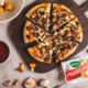 Pizza rapidă cu mix de ciuperci sălbatice și Mozzarella Gourmet Delaco