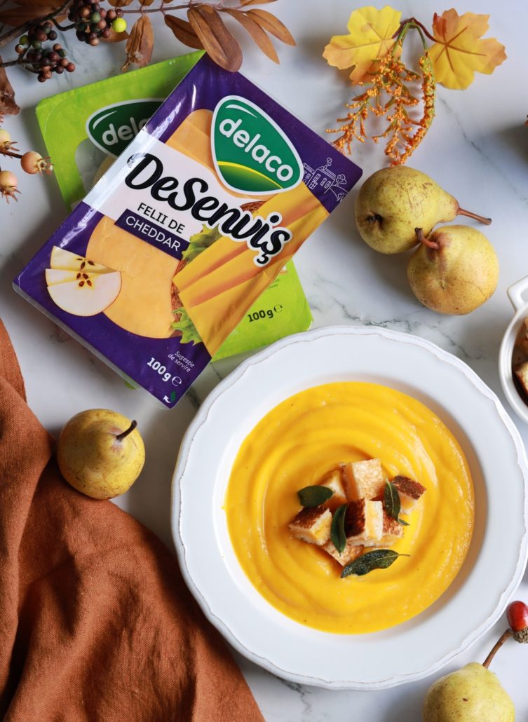 rețetă rapidă de supă cremă de dovleac cu brânză și crutoane crocante cu cheddar DeSenvis Delaco