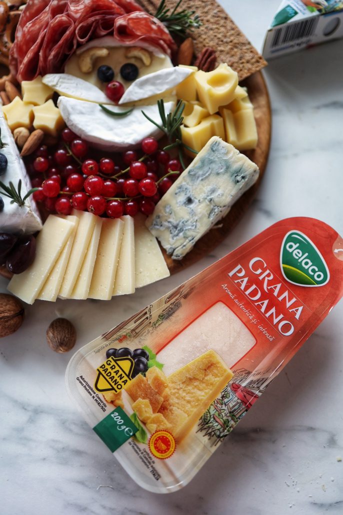 platou de branzeturi festiv pentru sarbatori cu branzeturi Delaco