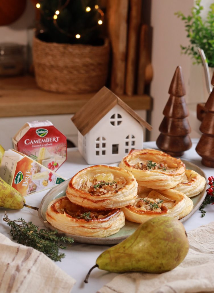 tarte aperitiv pentru revelion cu Brie Delaco si pere