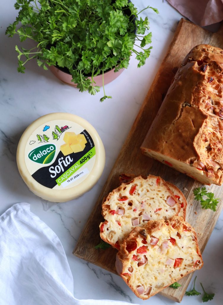 Apetitiv rapid cu cașcaval Sofia, șuncă și legume