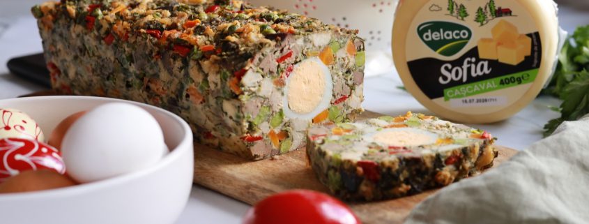 drob de pui cu cașcaval Sofia, legume și cu ouă fierte