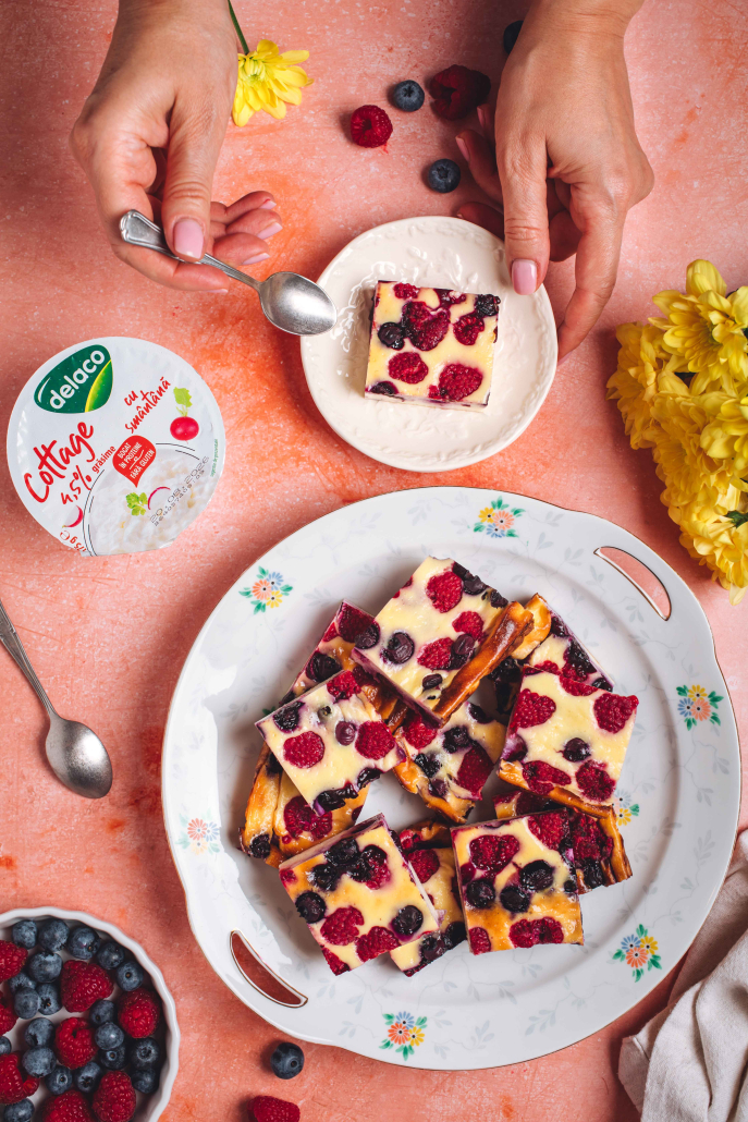 Felie cheesecake proteic branza cottage